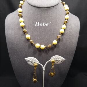 Vintage Hobe' Light Yellow Lucite Beaded Necklace & Matching Earrings, 1950s